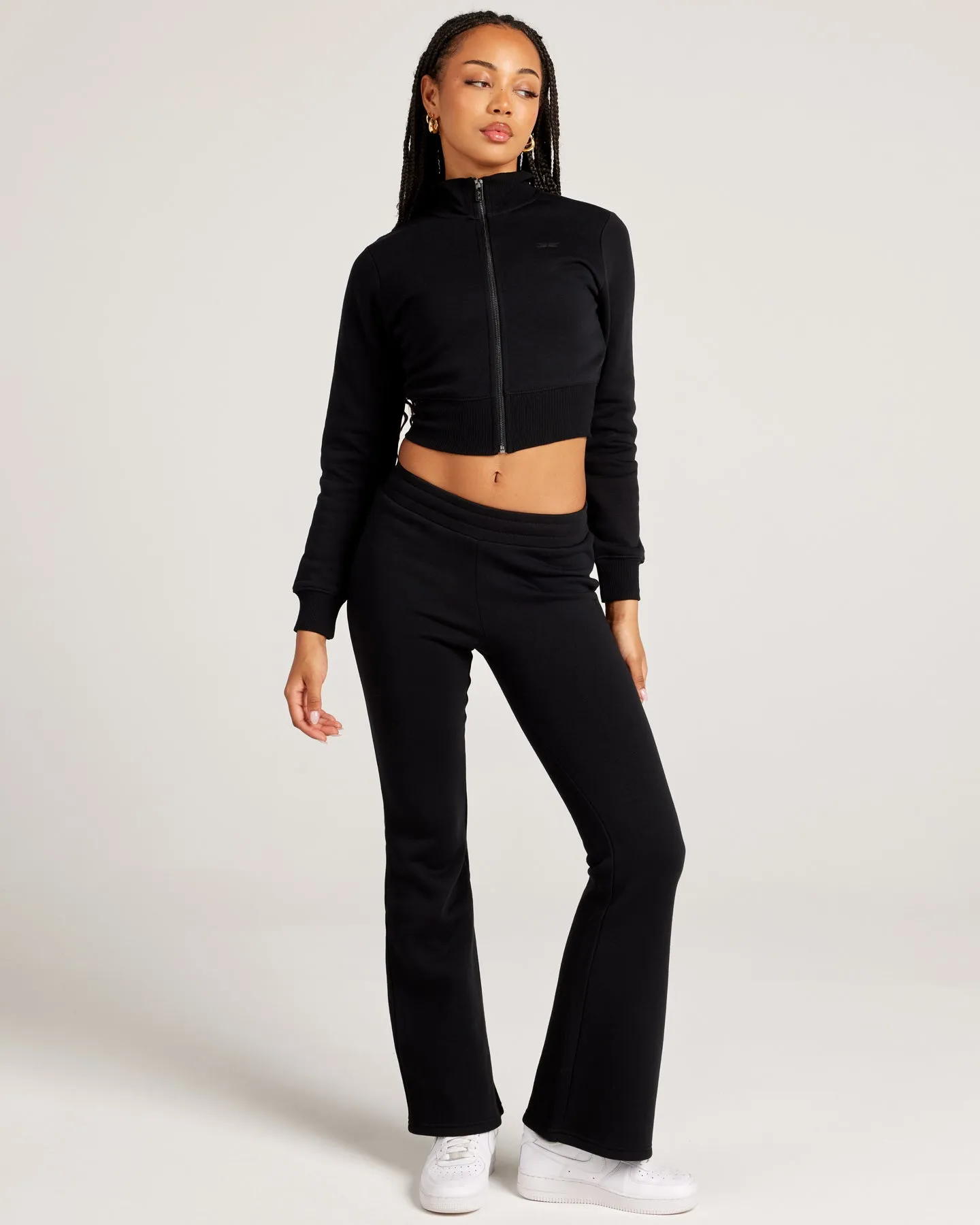 Omni Flare Trackpants - Black