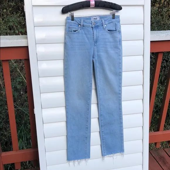 Paige Women's light denim Amber Jeans