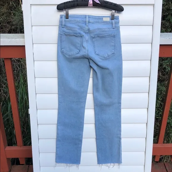 Paige Women's light denim Amber Jeans