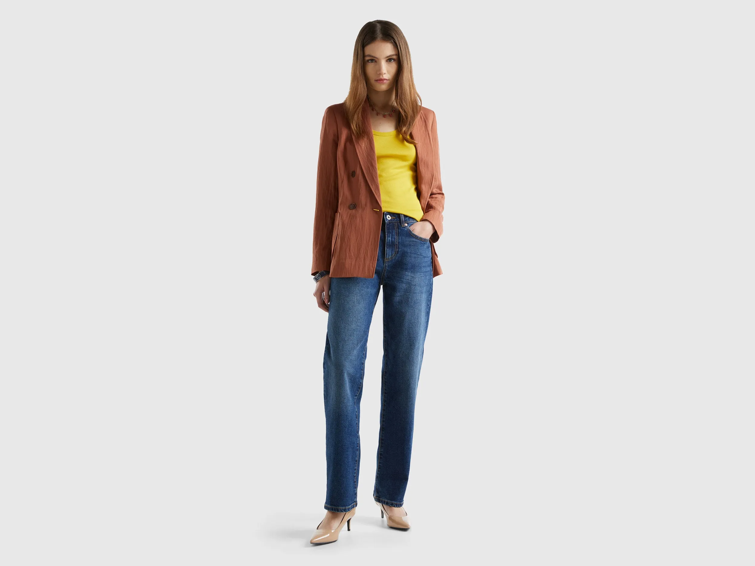 Peaked Lapel Collar Solid Blazer