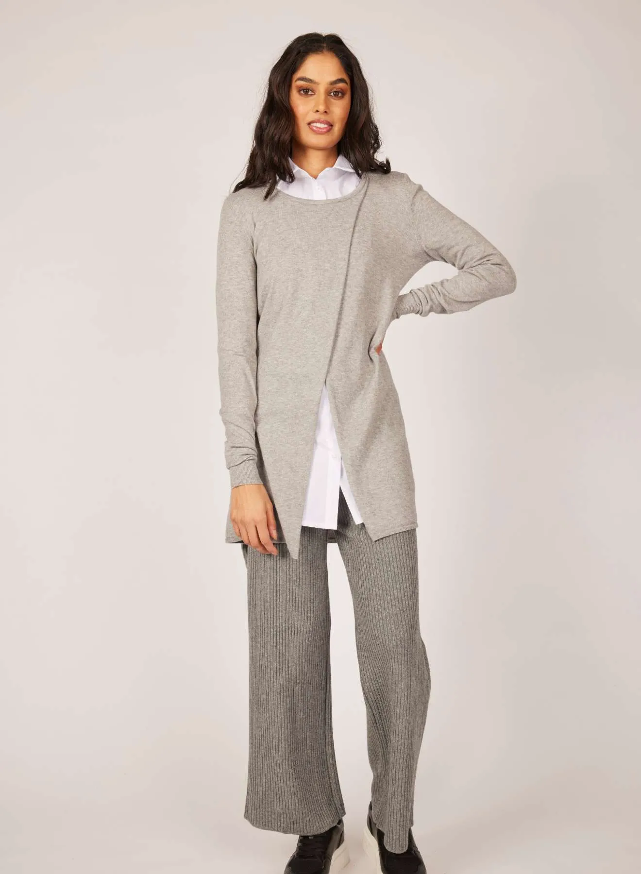 Pistache Overlapping Fine Knit Sweater