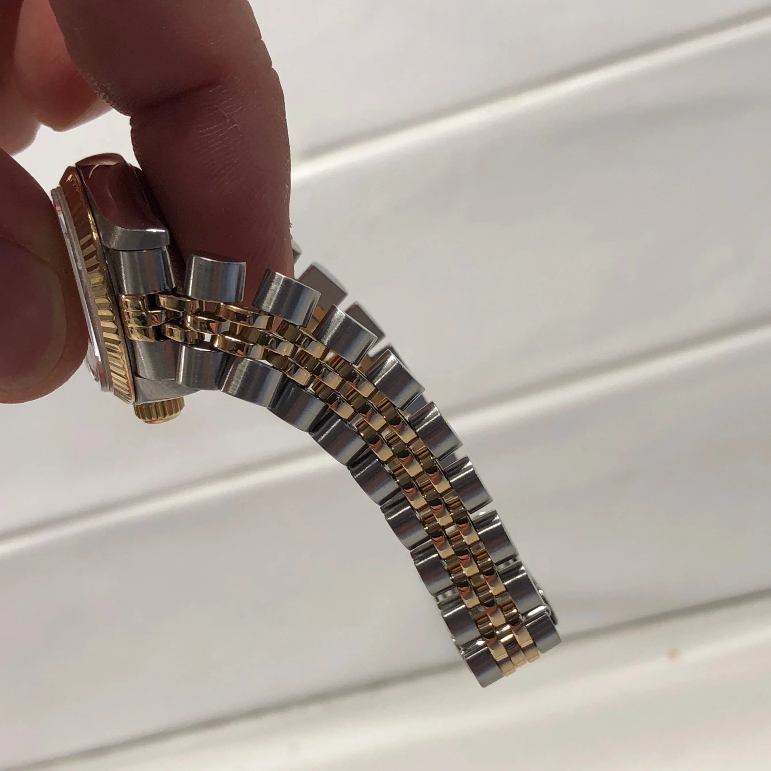 Rolex Datejust 69173 Ladies Two Tone Champagne Diamond Dial Steel 18K Wristwatch Circa 1995