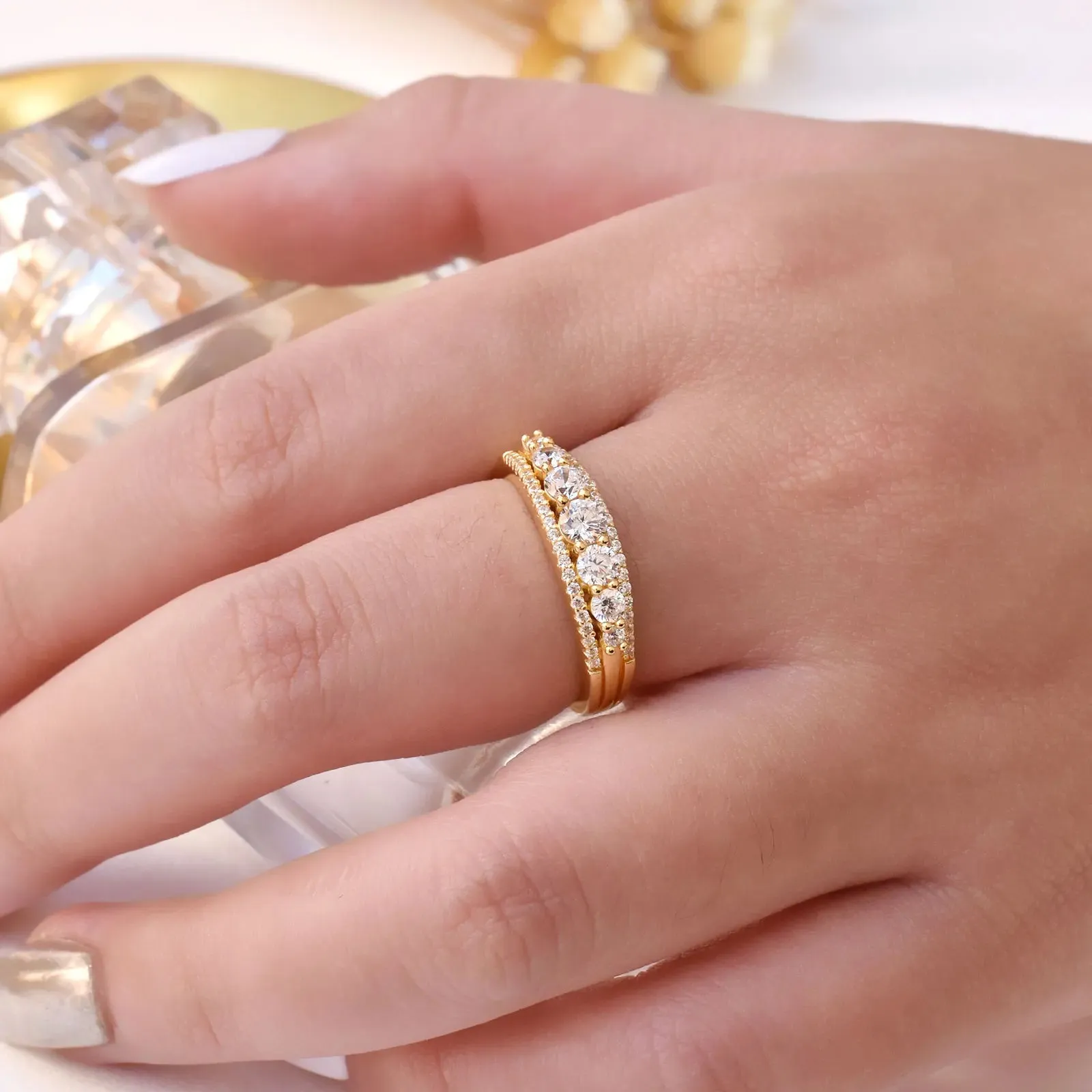 Round Cut Diamond Women's Wedding Band