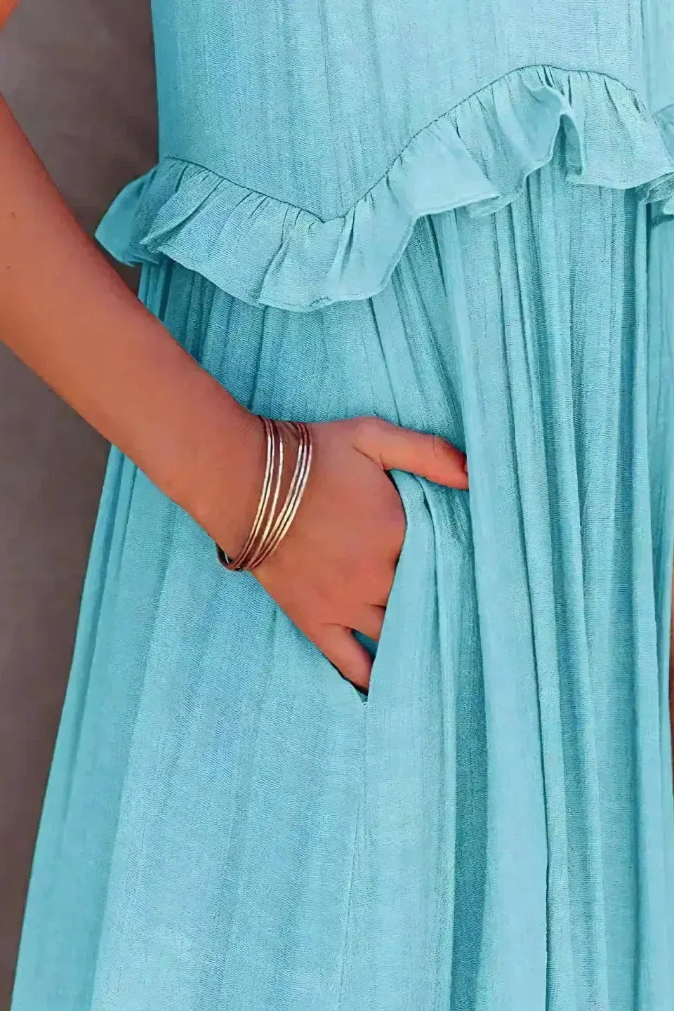 Sarah | Halter Ruffle Maxi Dress (Almost sold out)
