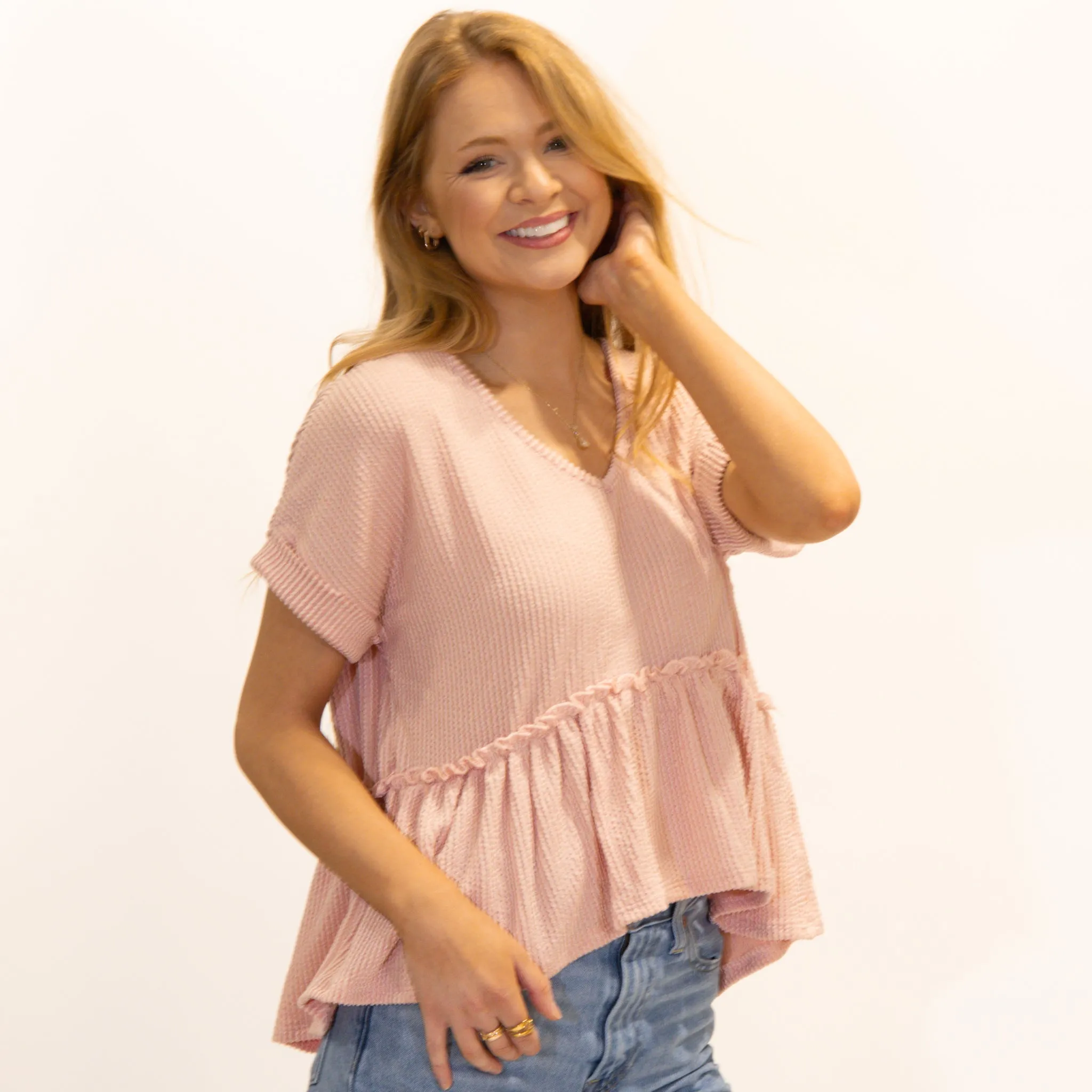 Short Sleeve Ribbed V-Neck Babydoll Top in Peach