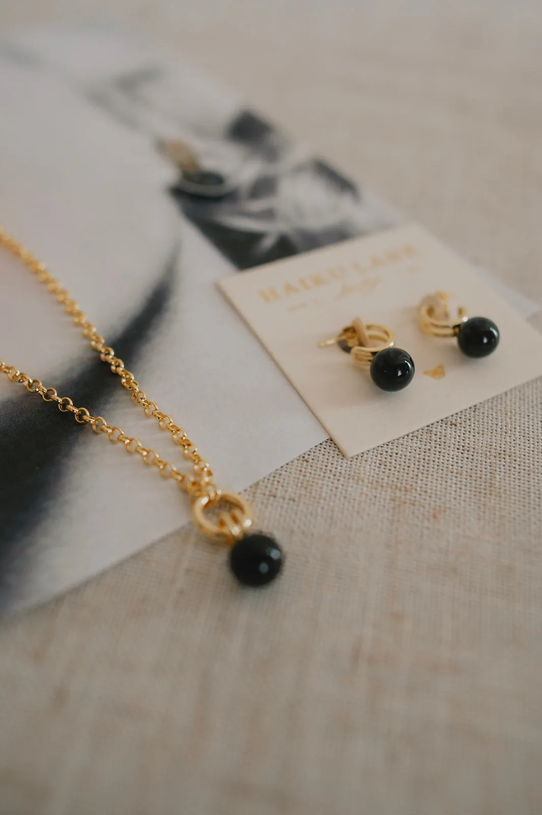 The Roberts Hoop Earring - Onyx
