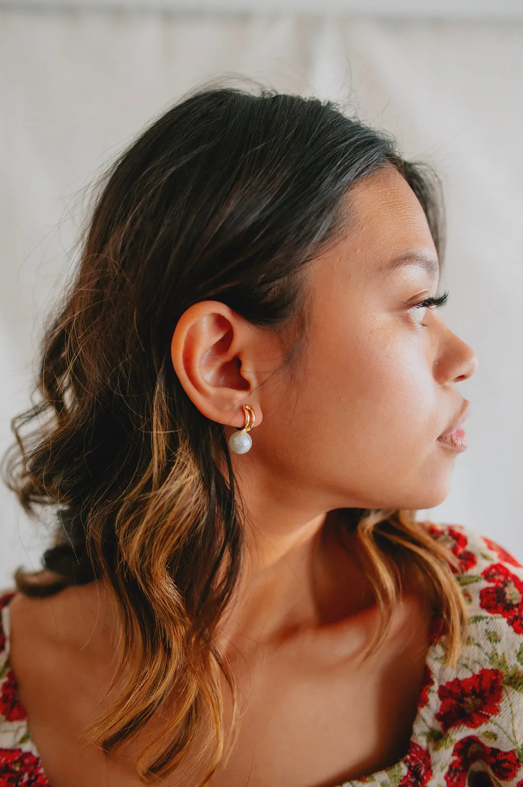 The Roberts Hoop Earring - Pearl