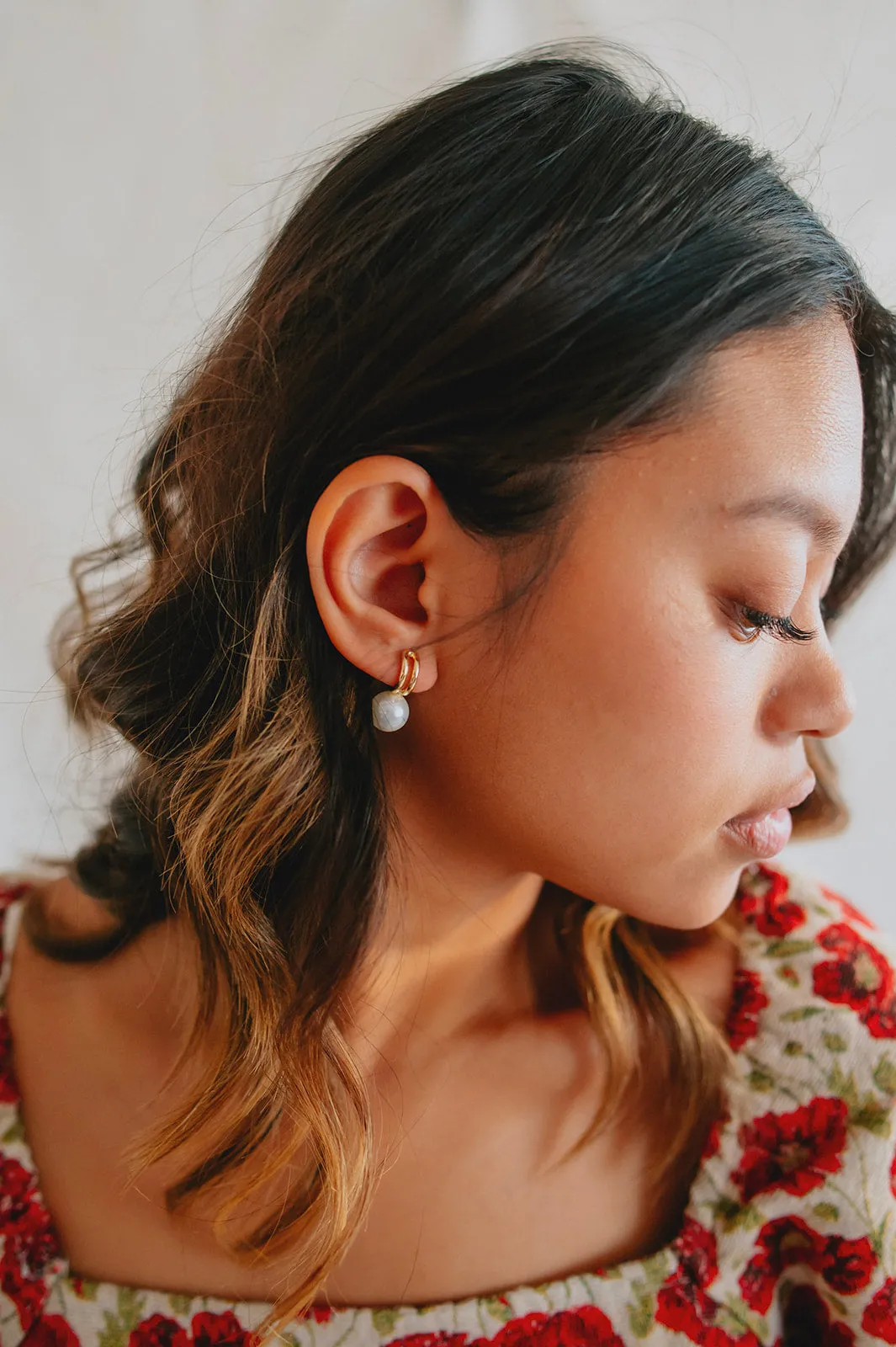 The Roberts Hoop Earring - Pearl