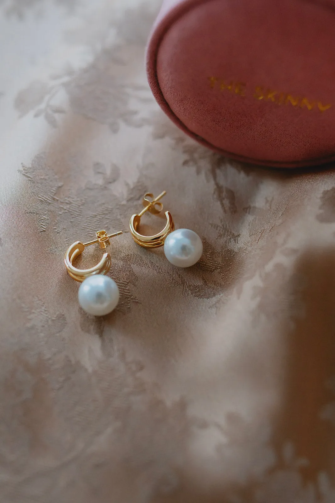 The Roberts Hoop Earring - Pearl
