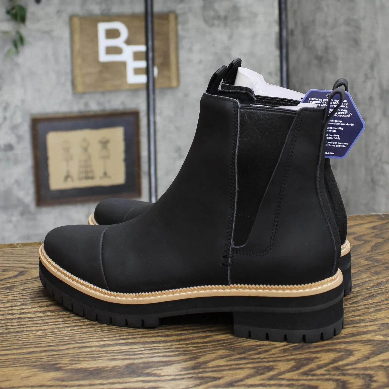 Toms Women's Water Resistant Dakota Chelsea Boot 10016845 Black 7.5M