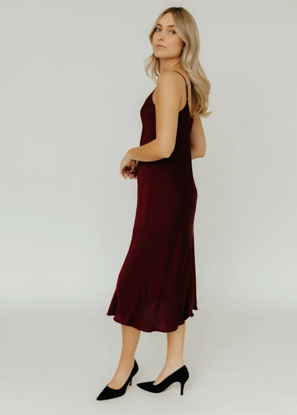 Velvet Poppy Dress in Wildberry