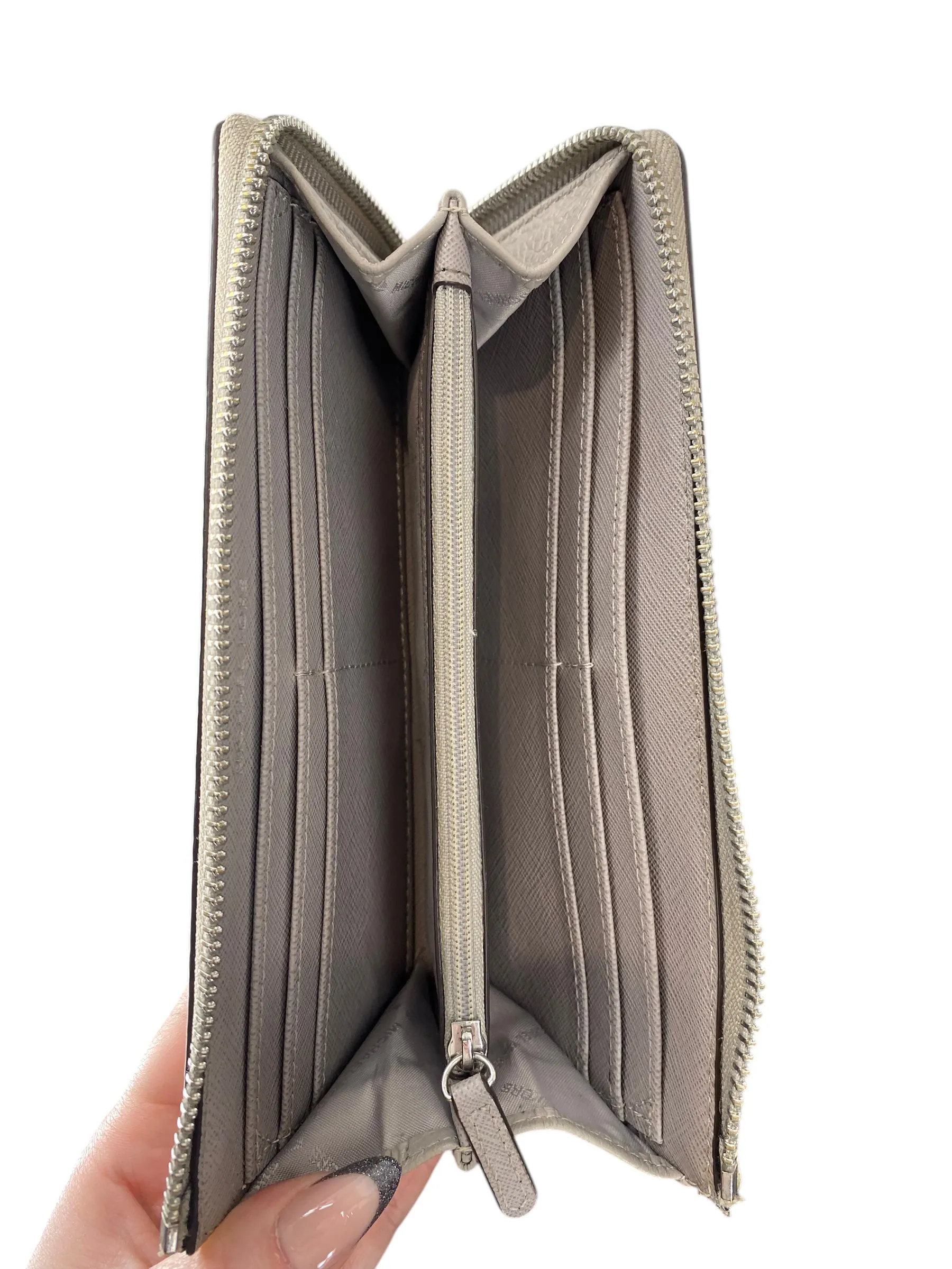 Wallet Designer By Michael Kors  Size: Medium