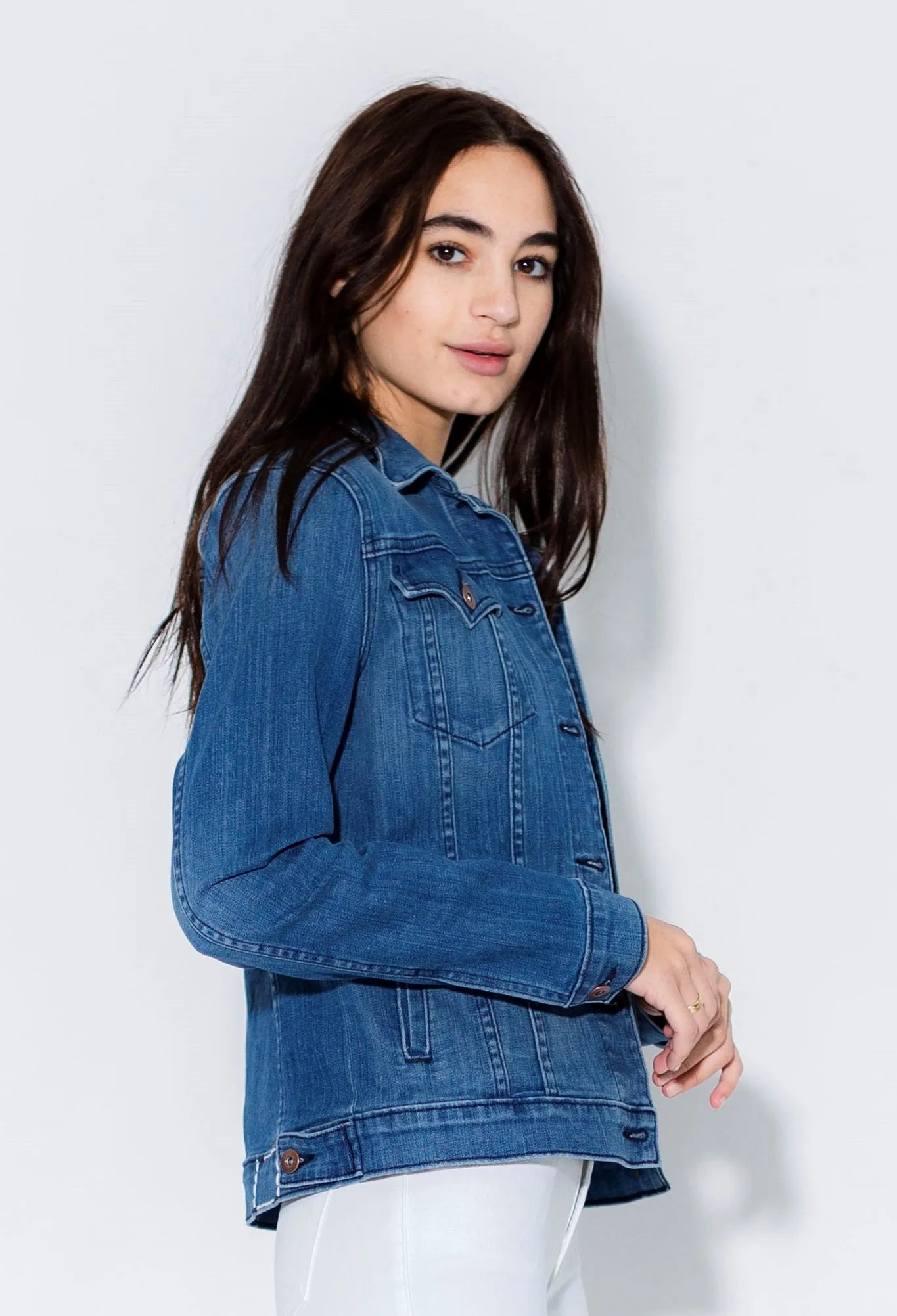 Women's Denim Trucker Jacket 901