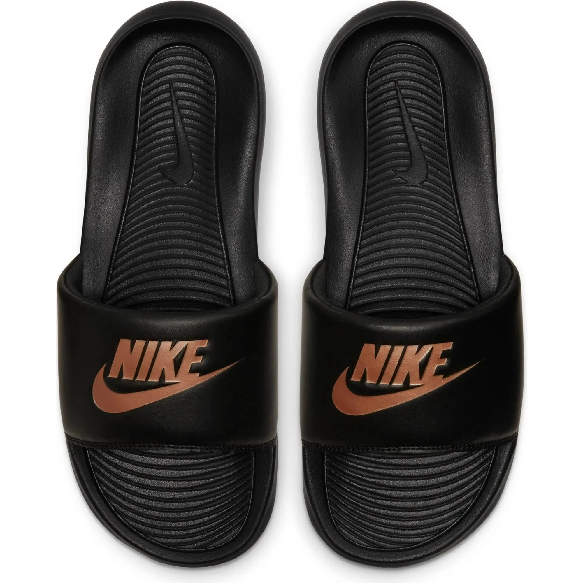 Women's Nike Victori One