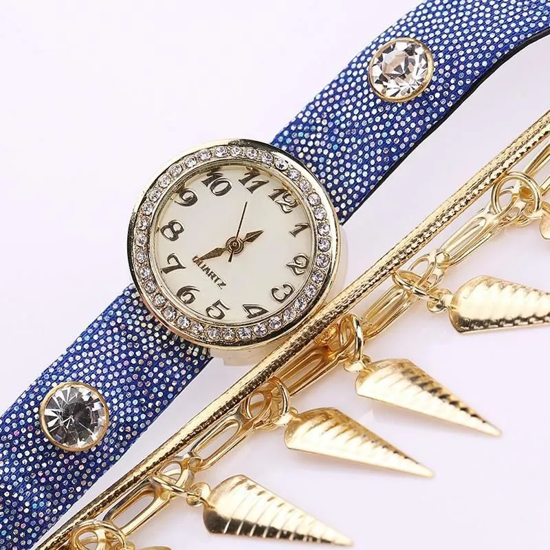 Women's Pine Cone Fashion Watch In 4 Colors