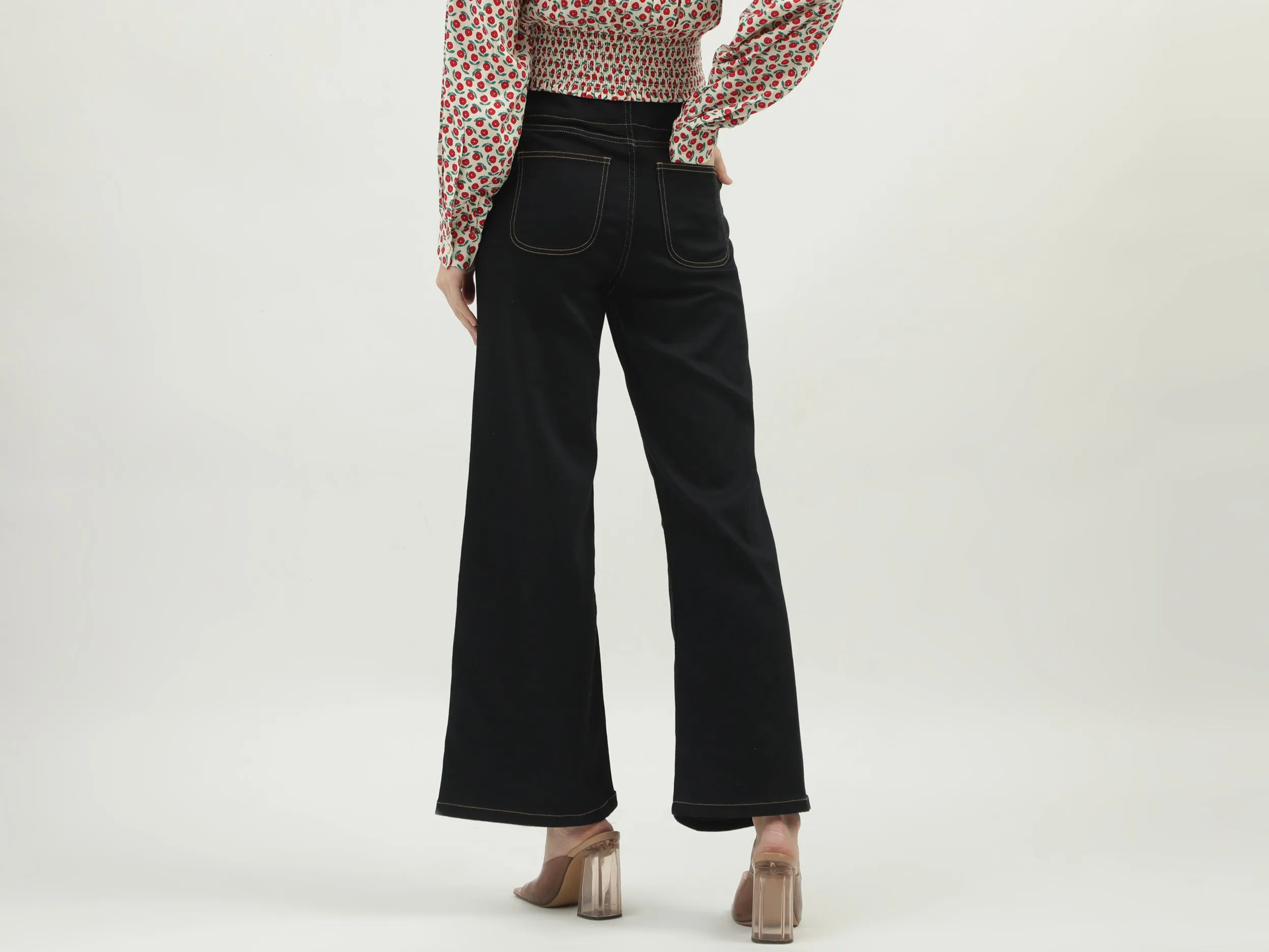 Women's Solid Regular Fit Trousers