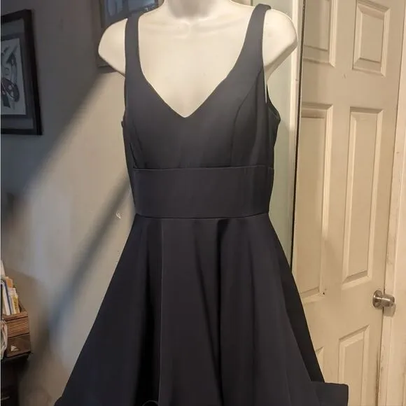 XSCAPE GORGEOUS V-NECK A-LINE COCKTAIL DRESS SIZE 8