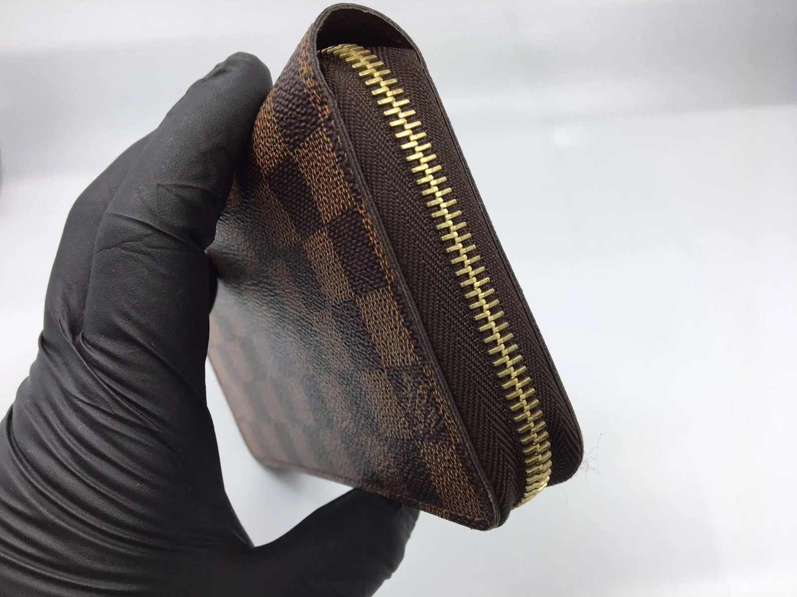 Zippy Wallet Damier Ebene Canvas