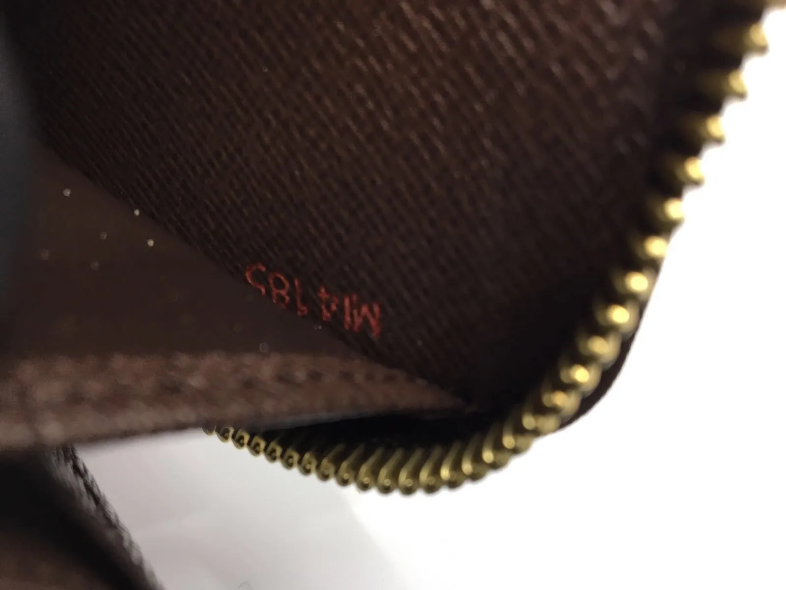 Zippy Wallet Damier Ebene Canvas